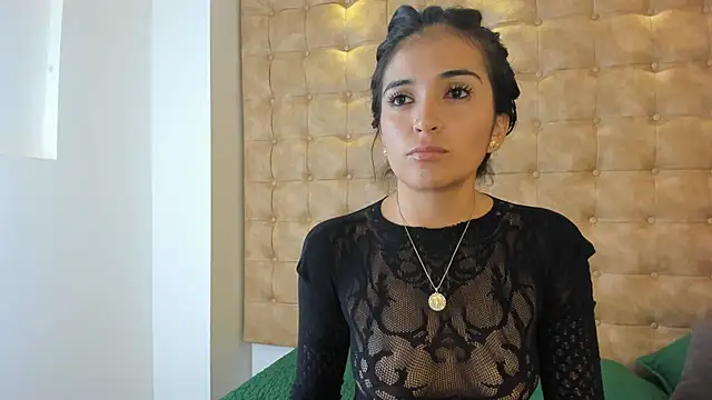 violet giraldo online show from 05-29-26, 07:42