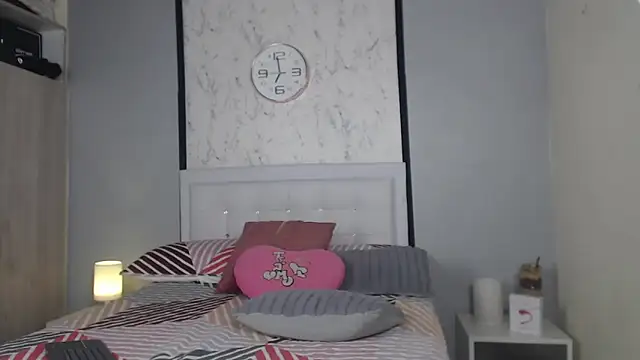 Snapshot of Sofia_Blosom chatting on 02-11-25, 01:10 Sofia Blosom online show from 02-11-25, 01:10