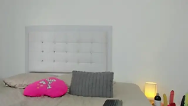 Sofia Blosom online show from 10-29-25, 10:42