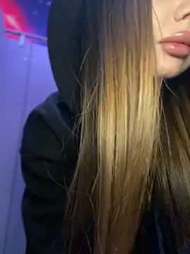 KrisMagnoly online show from 02-17-26, 04:04