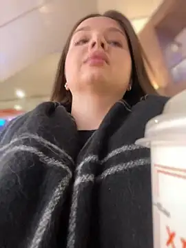 KrisMagnoly online show from 02-18-26, 05:42