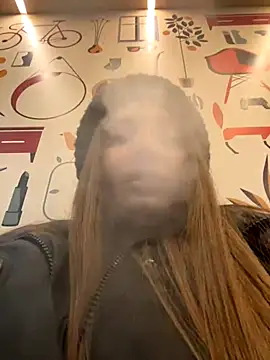 KrisMagnoly online show from 12-21-25, 02:41