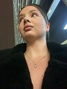 KrisMagnoly online show from 03-12-26, 05:50