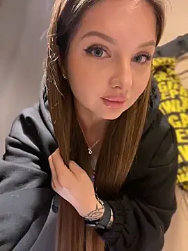 KrisMagnoly online show from 12-15-25, 04:46