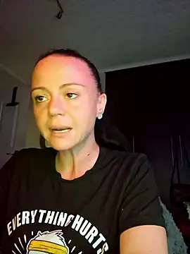 MrsBunnyBum online show from 04-09-26, 06:19