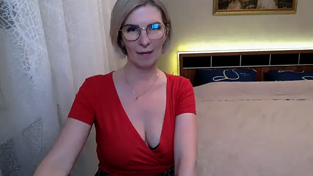 sensualEmilia online show from 05-11-26, 06:27