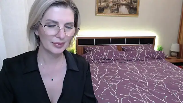 sensualEmilia online show from 04-13-26, 05:06