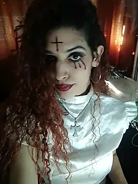 Kleopatracolo online show from 10-31-25, 08:05