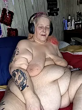 davisdesiresxh online show from 01-13-26, 06:12