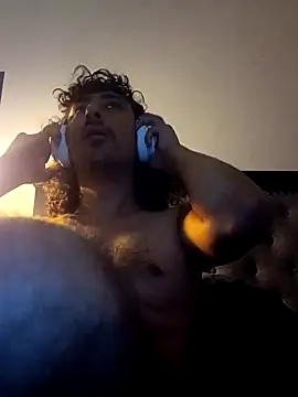 Snapshot of SpeedMagnumBlade6669 chatting on 03-03-25, 02:11 SpeedMagnumBlade6669 online show from 03-03-25, 02:11