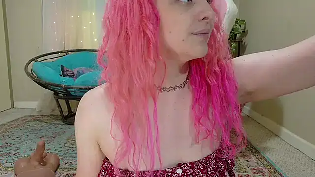Snapshot of Emihaze chatting on 07-05-26, 02:38 Emihaze online show from 07-05-26, 02:38