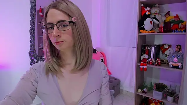 KimberlyJohnsoon online show from 12-18-25, 03:16