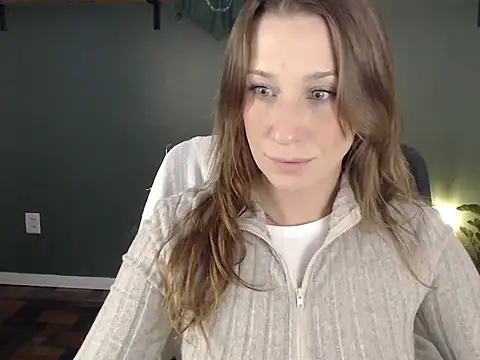 Snapshot of callmedemme chatting on 05-13-26, 05:20 callmedemme online show from 05-13-26, 05:20