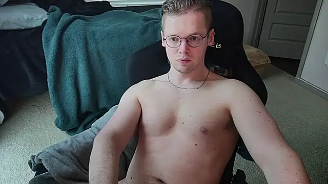 Snapshot of doloresman chatting on 07-07-26, 07:17 doloresman online show from 07-07-26, 07:17
