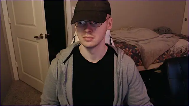 Snapshot of doloresman chatting on 02-11-25, 11:44 doloresman online show from 02-11-25, 11:44