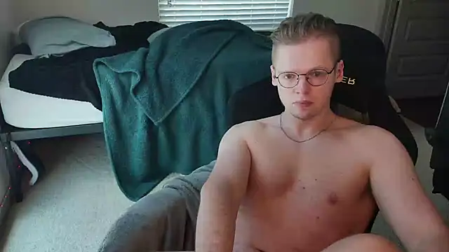 Snapshot of doloresman chatting on 06-27-26, 06:14 doloresman online show from 06-27-26, 06:14