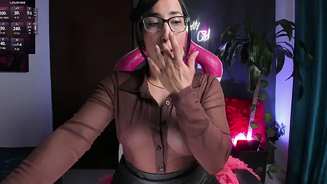 Katiehill 1 online show from 11-29-25, 12:33