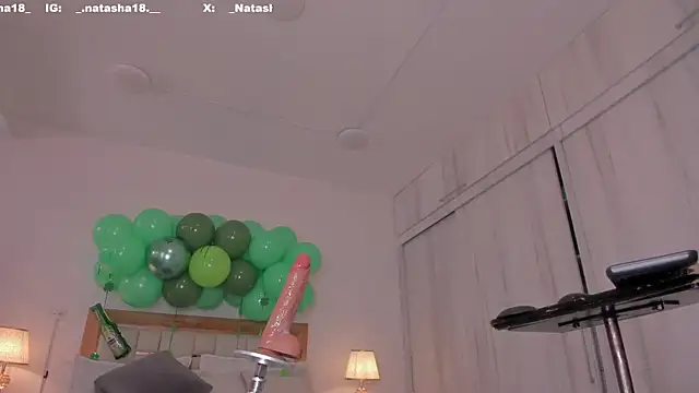 mia hank online show from 03-17-25, 02:56