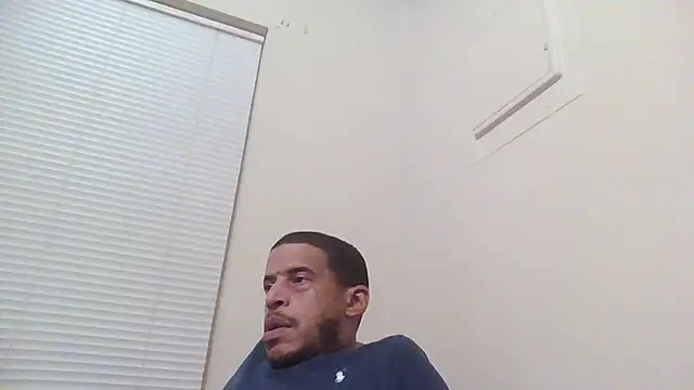 Snapshot of Fonzarelli chatting on 09-16-25, 09:43 Fonzarelli online show from 09-16-25, 09:43
