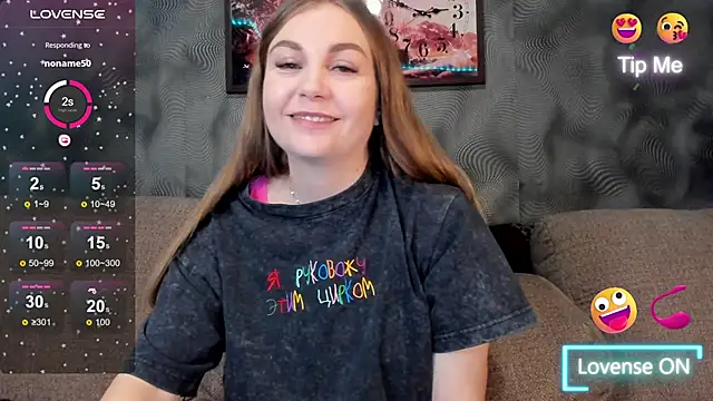 Snapshot of CassieMils chatting on 09-11-25, 04:34 CassieMils online show from 09-11-25, 04:34