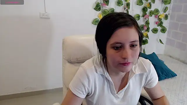 tania sweet   online show from 10-10-25, 03:57