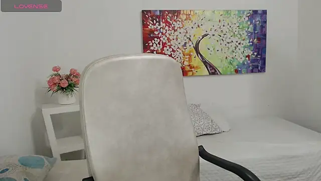 tania sweet   online show from 06-11-26, 06:05