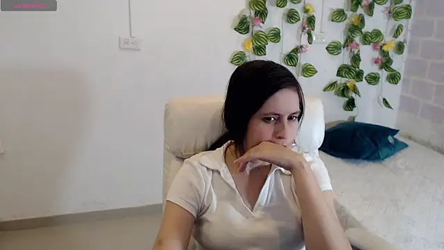tania sweet   online show from 09-30-25, 02:56