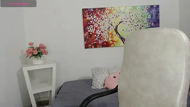 tania sweet   online show from 04-23-26, 06:42
