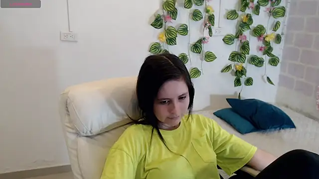 tania sweet   online show from 10-06-25, 04:08