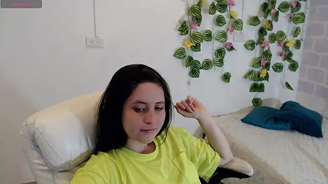 tania sweet   online show from 10-30-25, 03:42