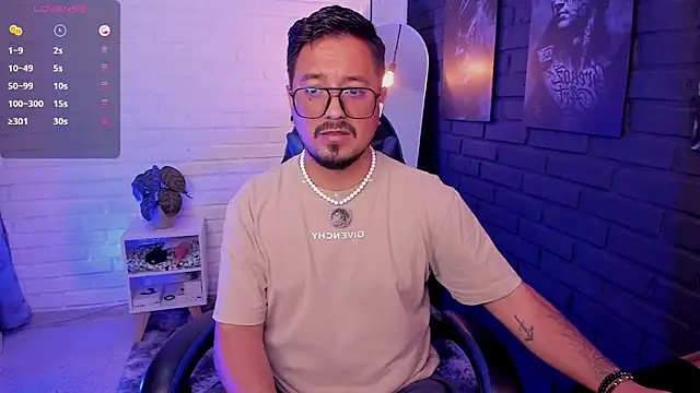 DaviidEvans  online show from 05-23-26, 04:39