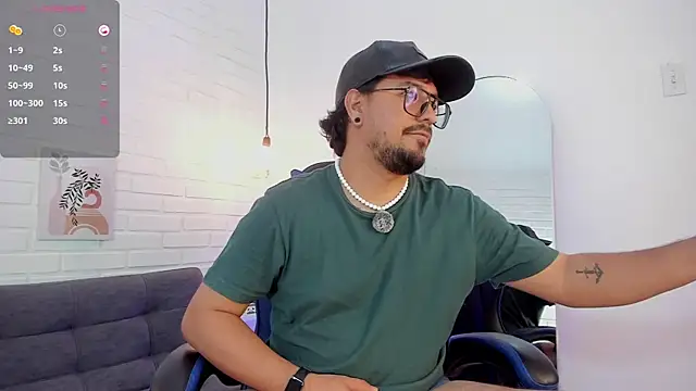 DaviidEvans  online show from 12-20-25, 04:43