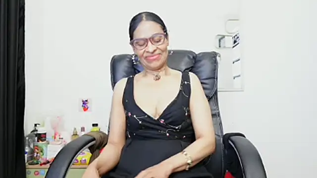 Aries Mature online show from 06-11-26, 12:32