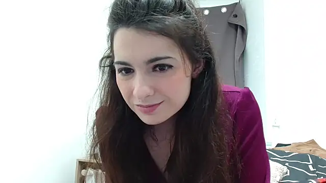 desirmiss1 online show from 12-17-25, 07:57