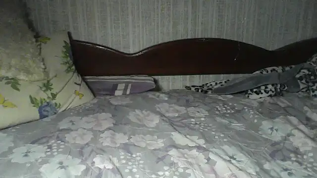 Alma Evelynne online show from 04-04-26, 06:47