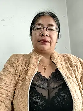   valentina18 online show from 12-17-25, 01:16