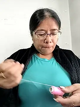   valentina18 online show from 12-01-25, 01:01