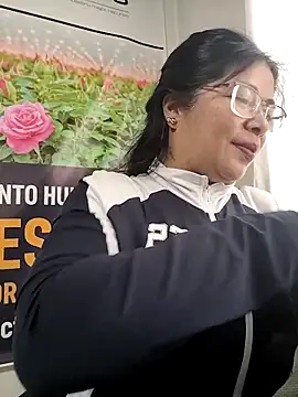   valentina18 online show from 02-14-26, 01:11