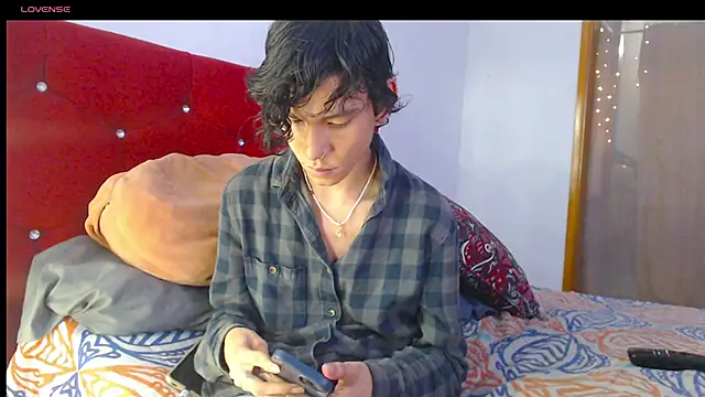 LAICK 01 online show from 04-23-26, 03:13
