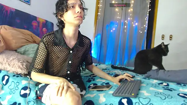 LAICK 01 online show from 07-17-26, 03:48