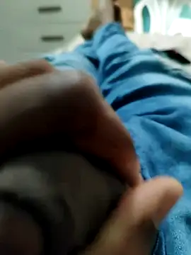 Snapshot of Arthu2r chatting on 09-27-25, 06:03 Arthu2r online show from 09-27-25, 06:03