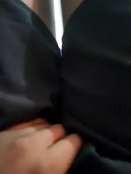 Snapshot of Arthu2r chatting on 01-28-25, 02:21 Arthu2r online show from 01-28-25, 02:21