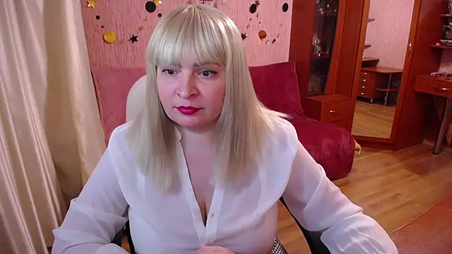 Snapshot of -MeowMeow chatting on 02-24-25, 08:03 -MeowMeow online show from 02-24-25, 08:03