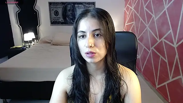 Snapshot of valentina_angel chatting on 10-31-25, 02:30 valentina angel online show from 10-31-25, 02:30