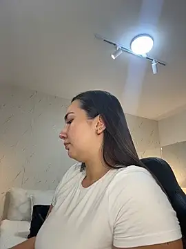 ava blue online show from 06-19-26, 07:09