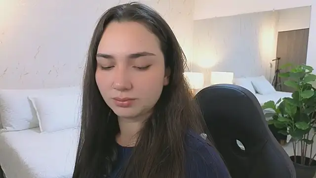 ava blue online show from 03-04-26, 07:54