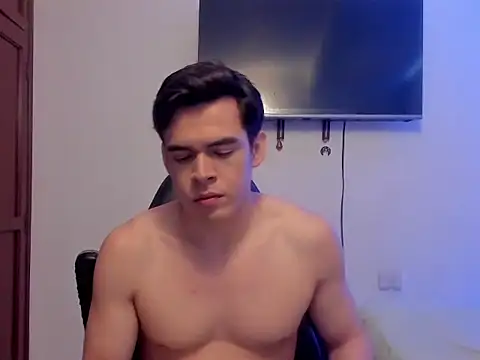 Snapshot of Lucian_Gomez_ chatting on 10-20-25, 06:52 Lucian Gomez  online show from 10-20-25, 06:52
