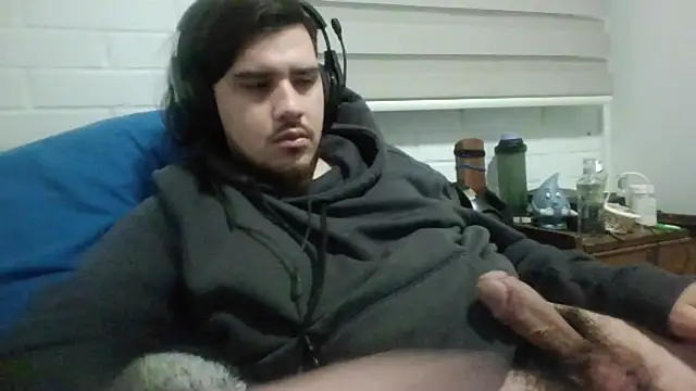 Snapshot of hung_weeb chatting on 07-08-26, 04:46 hung weeb online show from 07-08-26, 04:46