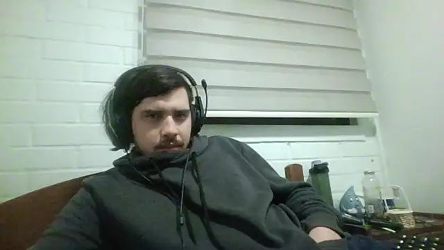 hung weeb online show from 06-25-26, 04:43