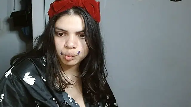 Snapshot of Nikkykora15 chatting on 07-11-26, 12:33 Nikkykora15 online show from 07-11-26, 12:33